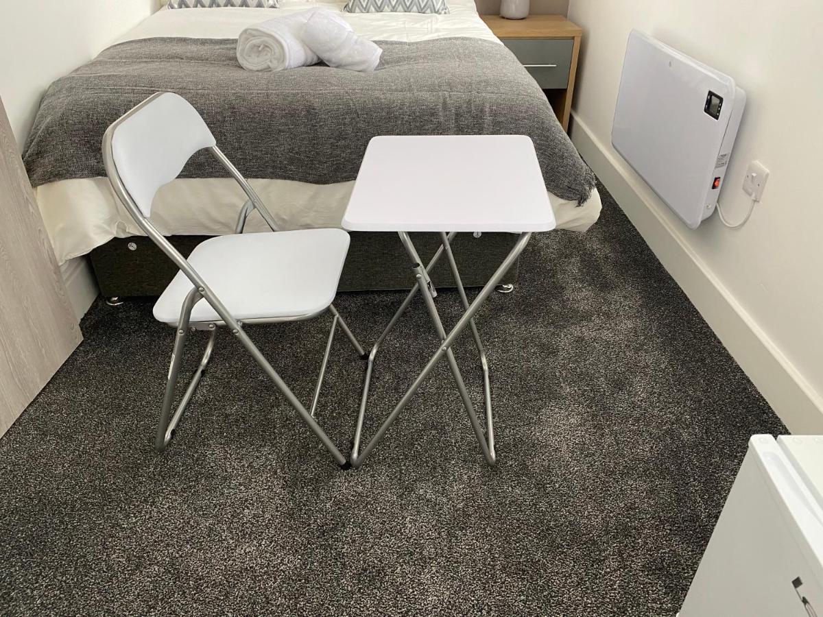 2D Spv Double En-Suite Room Wakefield Exteriör bild